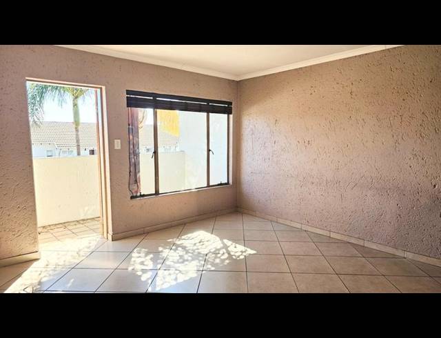 2 BEDROOM APARTMENT FOR SALE IN EDEN GLEN